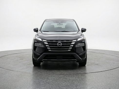 Used 2025 Nissan Rogue SV FWD image 2