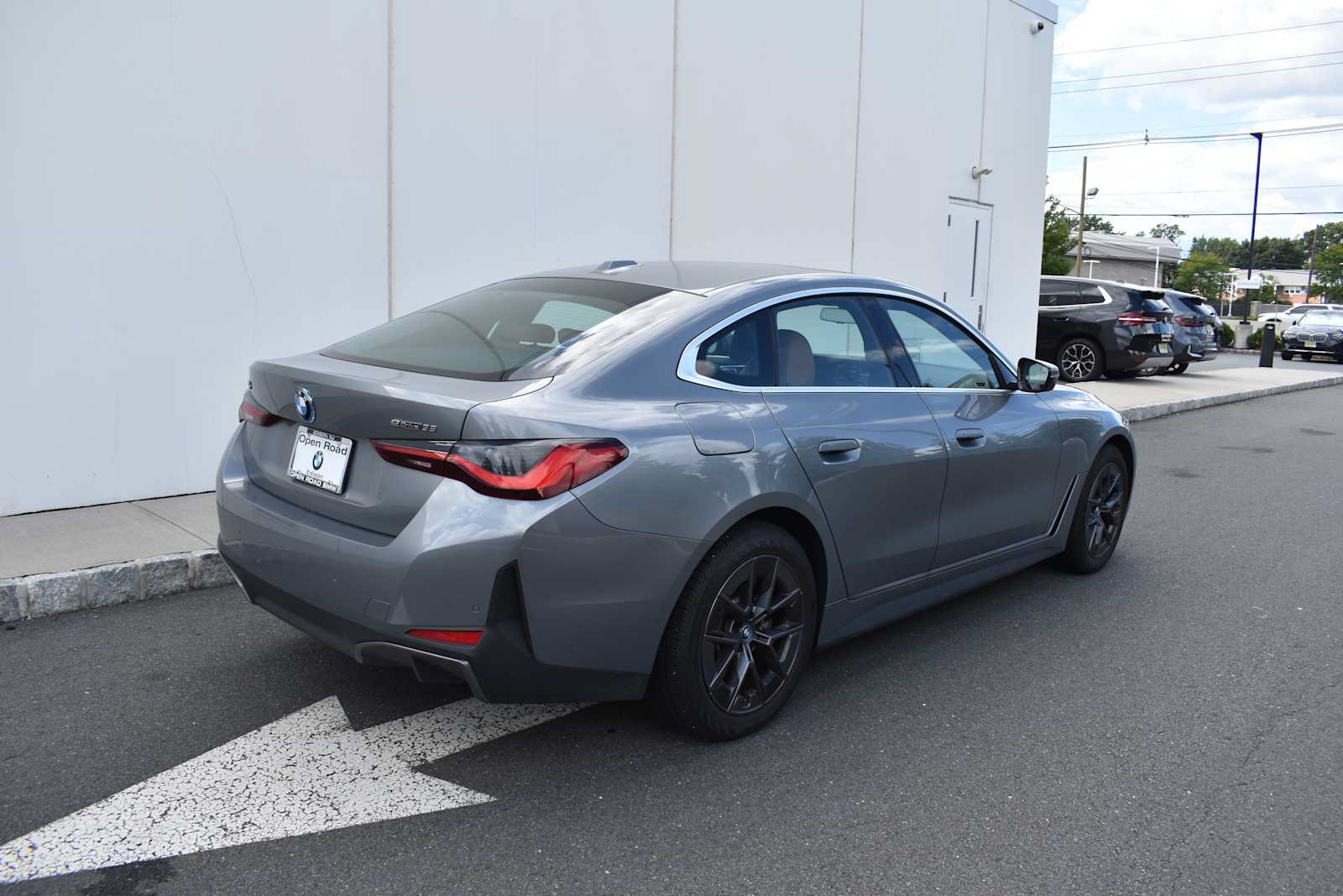 Used 2024 BMW i4 eDrive35 w/ Convenience Package RWD image 5