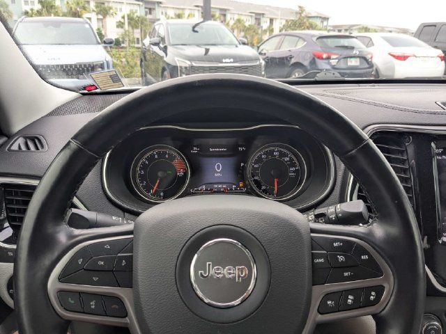 Used 2020 Jeep Cherokee Limited w/ Technology Group AWD/4WD image 31