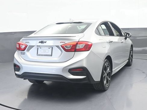 Used 2019 Chevrolet Cruze LT w/ RS Package FWD image 5