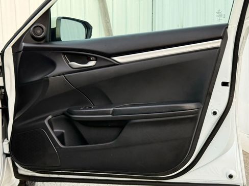 Used 2020 Honda Civic Sport image 19