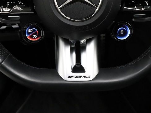 Used 2022 Mercedes-Benz SL 63 AMG 4MATIC image 35