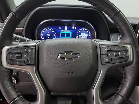Used 2022 Chevrolet Tahoe Z71 w/ Luxury Package AWD/4WD image 18
