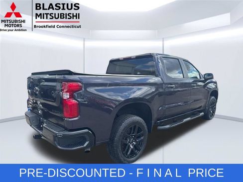 Used 2024 Chevrolet Silverado 1500 Custom Trail Boss w/ LPO, Dark Essentials Package AWD/4WD image 5