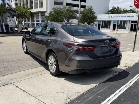 Used 2022 Toyota Camry LE FWD image 7
