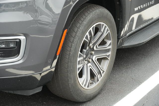 Used 2024 Jeep Wagoneer Series II w/ Flexible Seating Group AWD/4WD image 8