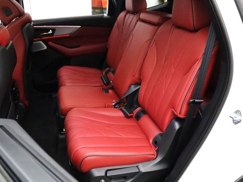 Used 2025 Acura MDX A-Spec image 8