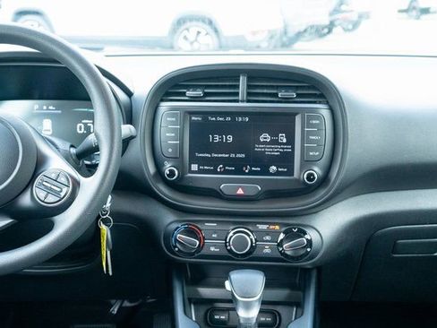 Used 2024 Kia Soul LX w/ Option Group 015 image 31