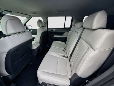 New 2027 Hyundai Santa Fe SEL FWD image 17