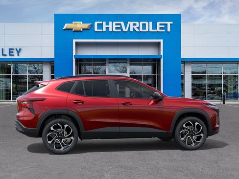 New 2026 Chevrolet Trax RS w/ Driver Confidence Package FWD image 43