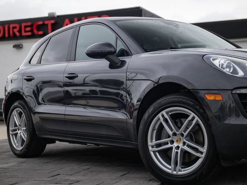 Used 2018 Porsche Macan Sport Edition AWD/4WD image 2