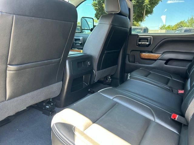 Used 2019 Chevrolet Silverado 2500 High Country w/ Duramax Plus Package AWD/4WD image 17