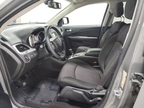 Used 2020 Dodge Journey SE FWD image 17