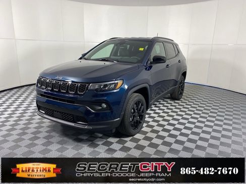 New 2026 Jeep Compass Latitude image 3
