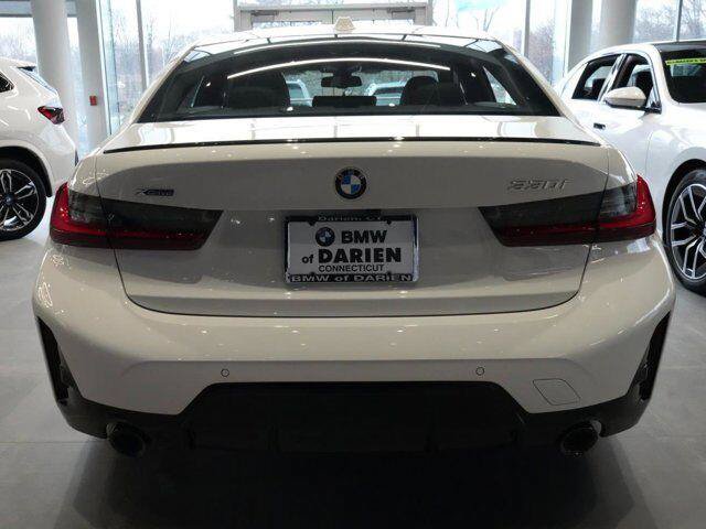 Used 2026 BMW 330i xDrive Sedan w/ M Sport Package AWD/4WD image 12