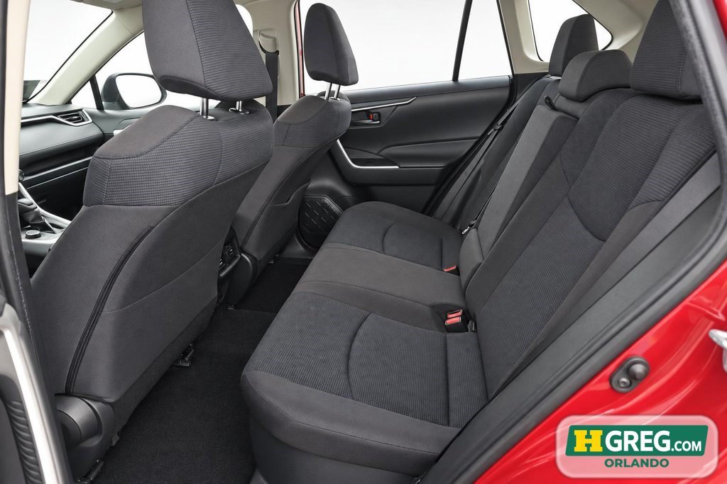 Used 2021 Toyota RAV4 LE w/ Carpet Mat Package (TMS) AWD/4WD image 12