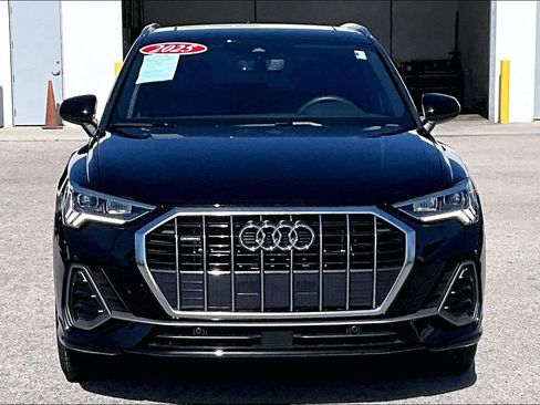 Certified 2025 Audi Q3 2.0T Premium w/ Convenience Package AWD/4WD image 10