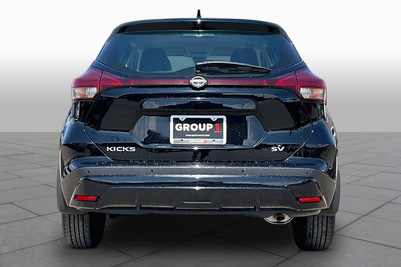 Used 2023 Nissan Kicks SV FWD image 5