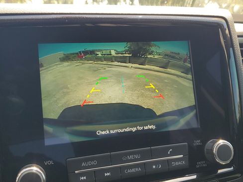 Used 2022 Nissan Frontier SV w/ Technology Package image 27