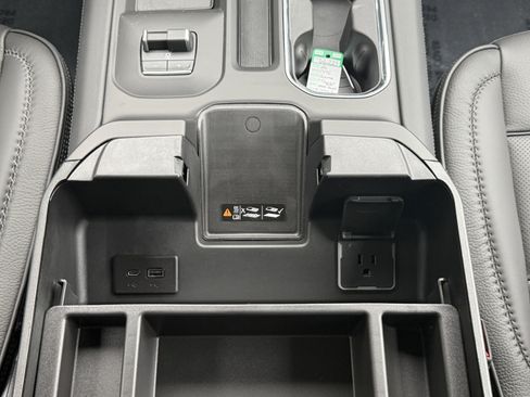 New 2026 GMC Sierra 3500 Denali w/ Denali Reserve Package image 49