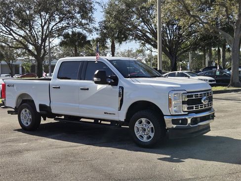 Used 2025 Ford F250 XLT image 8