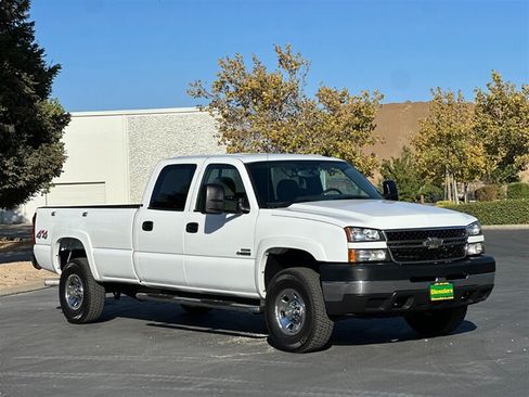 Used 2007 Chevrolet Silverado 3500 LT w/ Heavy-Duty Power Package AWD/4WD image 7