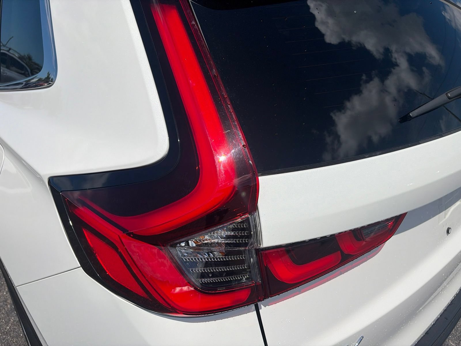 Used 2025 Honda CR-V LX image 16