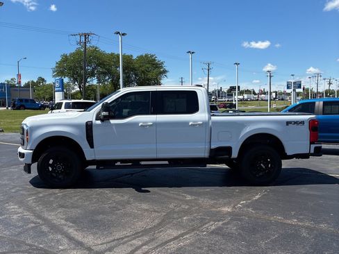 Used 2023 Ford F250 Lariat w/ Black Appearance Package AWD/4WD image 7