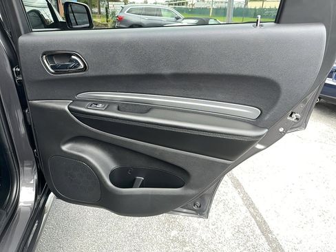 Used 2018 Dodge Durango GT image 25