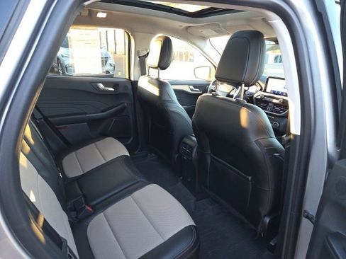 Used 2021 Ford Escape Titanium w/ Titanium Elite Package image 14