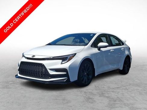 Certified 2026 Toyota Corolla SE FWD image 3