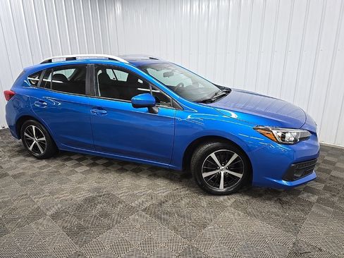 Used 2023 Subaru Impreza Premium image 1