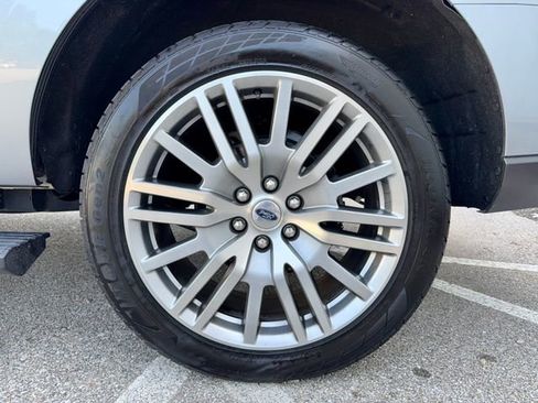 Used 2024 Ford Expedition Limited AWD/4WD image 38