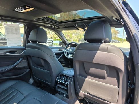 Used 2019 BMW 540i xDrive w/ M Sport Package image 12