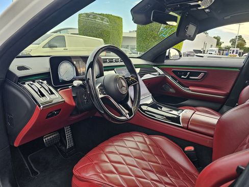 Certified 2023 Mercedes-Benz S 580 4MATIC Sedan w/ AMG Line image 5