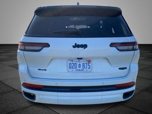 Used 2023 Jeep Grand Cherokee L Summit w/ High Altitude Package image 9