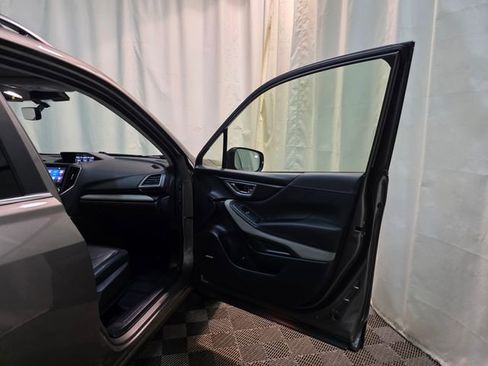 Used 2023 Subaru Forester Limited image 33