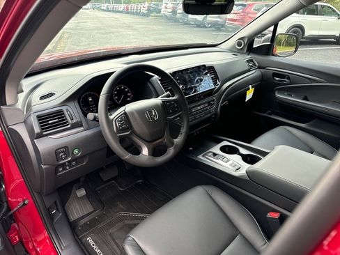 Certified 2025 Honda Ridgeline RTL image 18