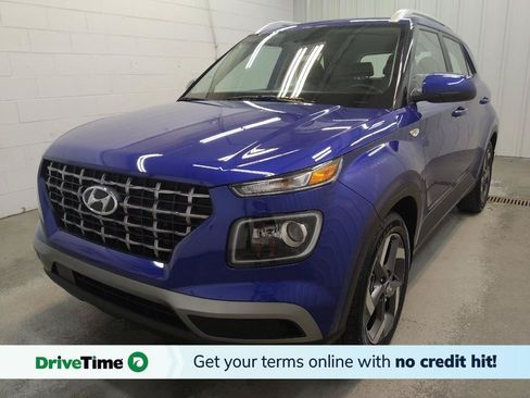 Used 2025 Hyundai Venue Limited FWD image 1