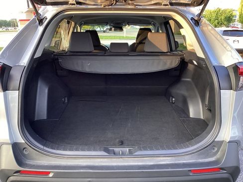 Used 2025 Toyota RAV4 XLE AWD/4WD image 12