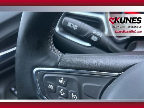 Used 2024 Chevrolet Equinox LT image 29