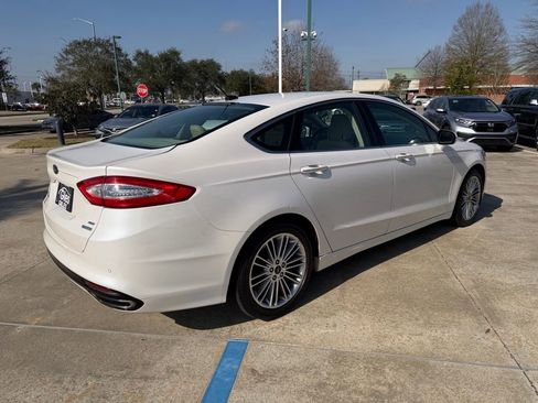 Used 2014 Ford Fusion SE w/ Equipment Group 202A image 5