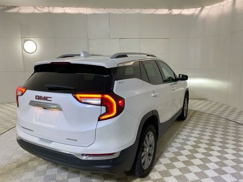 Used 2022 GMC Terrain SLT w/ Infotainment Package II image 17