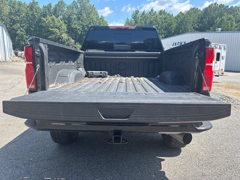 Used 2025 Chevrolet Silverado 3500 High Country w/ Technology Package AWD/4WD image 19