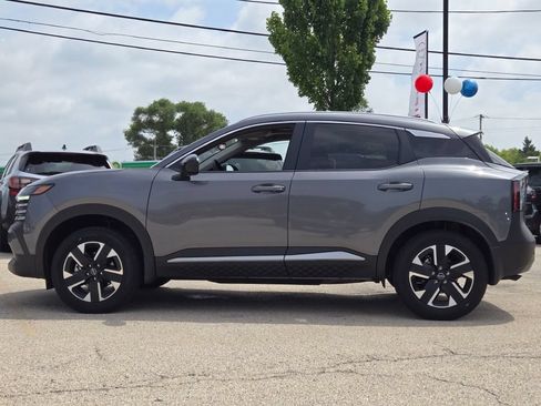 Used 2026 Nissan Kicks SV w/ SV Premium Package AWD/4WD image 19