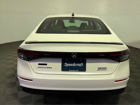 Used 2025 Honda Accord Sport image 6
