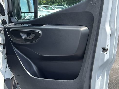 Used 2025 Mercedes-Benz Sprinter 2500 image 12