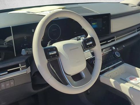 Certified 2025 Hyundai Santa Fe Limited image 3