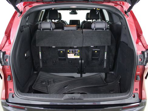 Used 2022 Toyota Sienna XSE image 23