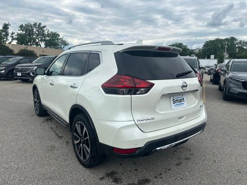 Used 2019 Nissan Rogue SL w/ Premium Package AWD/4WD image 5